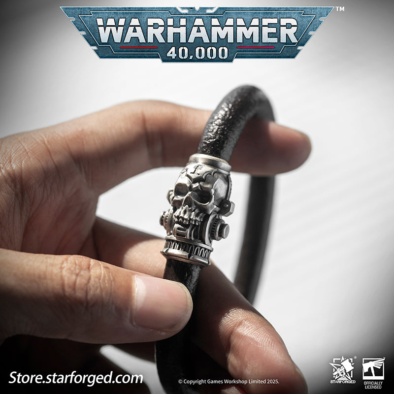Starforged Warhammer 40K The Imperium Servo Skull Leather Braclet Men's Jewelry Accessories The skull is one of the most important symbols of the Imperium. It represents not only sacrifice but also the purity of mankind. The flesh of traitors, heretics, and xenos often deviates significantly from that of pure humans, with one of the most pronounced mutations being in their skulls. It is for this very reason that the skull is recognized as an emblem of human purity and the sacrifice made to defend it. Throug
