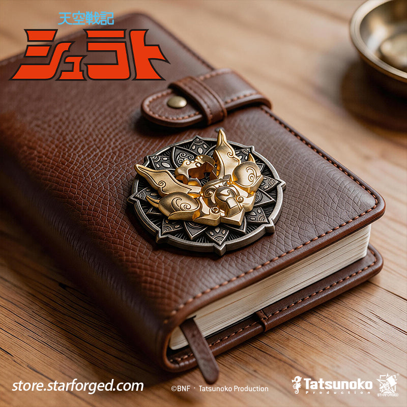 Starforged TenKuu Senki Shurato Shura King Sacred Armor Pin Badge Offical Licensed Anime Collectible Gift The iconic armor of Shura-Oh from Legend of Heavenly Sphere Shurato is distilled into a refined, understated metal brooch.  Precision-cast in carefully selected zinc alloy, it features sculpted layers, intricate details, and a finely finished texture. Free from excessive ornamentation, its minimalist armor-inspired lines express both fiery passion and unwavering conviction. 