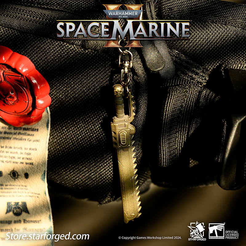 Starforged Warhammer 40000 Titus‘s Chainsword  Keychain Space Marine 2 Men's Accessories