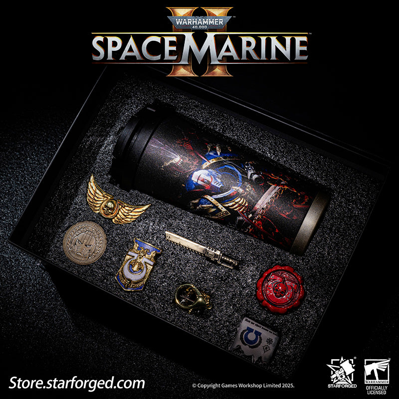 Starforged Warhammer 40K Space Marine II Gift Set Ultramarine Keychain & Water Bottle Brooch Set