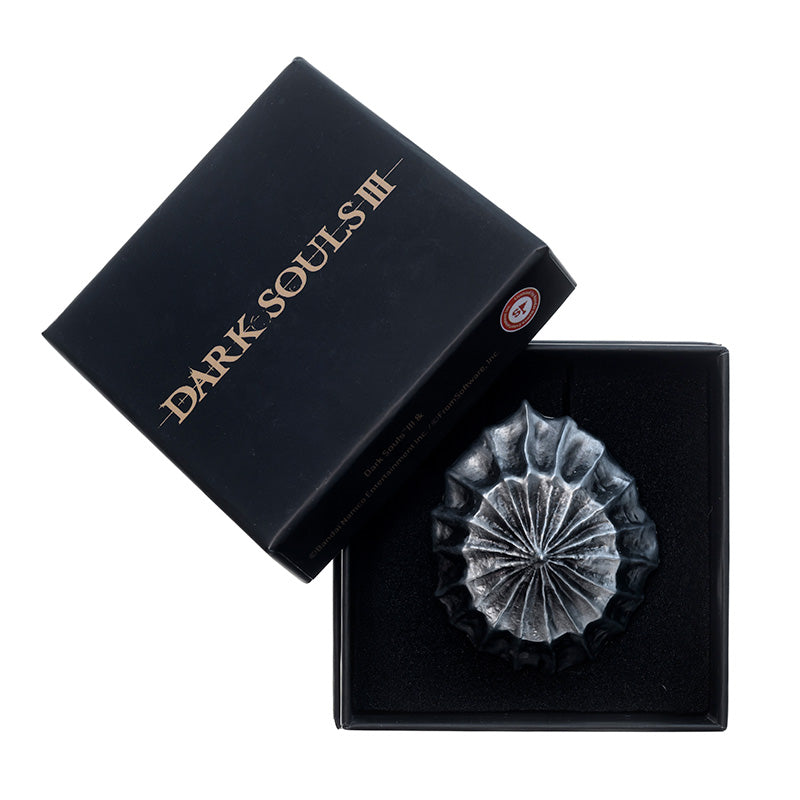 Starforged DARK SOULS III Dragonslayer Greatshield & Dragonslayer Greataxe Keychain Accessories Game Merchandise Officially Authorized Dragonslayer GreatshieldMelted iron shield that once formed part of the Dragonslayer Armour.The shield offers high protection to lightning, which the Dragonslayer commanded as his own, and its Skill has faint echoes of the Dragonslayer's own fighting style.Dragonslayer GreataxeMelted iron greataxe that once formed part of the Dragonslayer Armour.Thickly imbued with the power