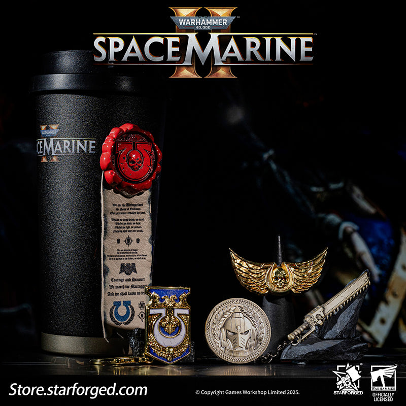 Starforged Warhammer 40K Space Marine II Gift Set Ultramarine Keychain & Water Bottle Brooch Set