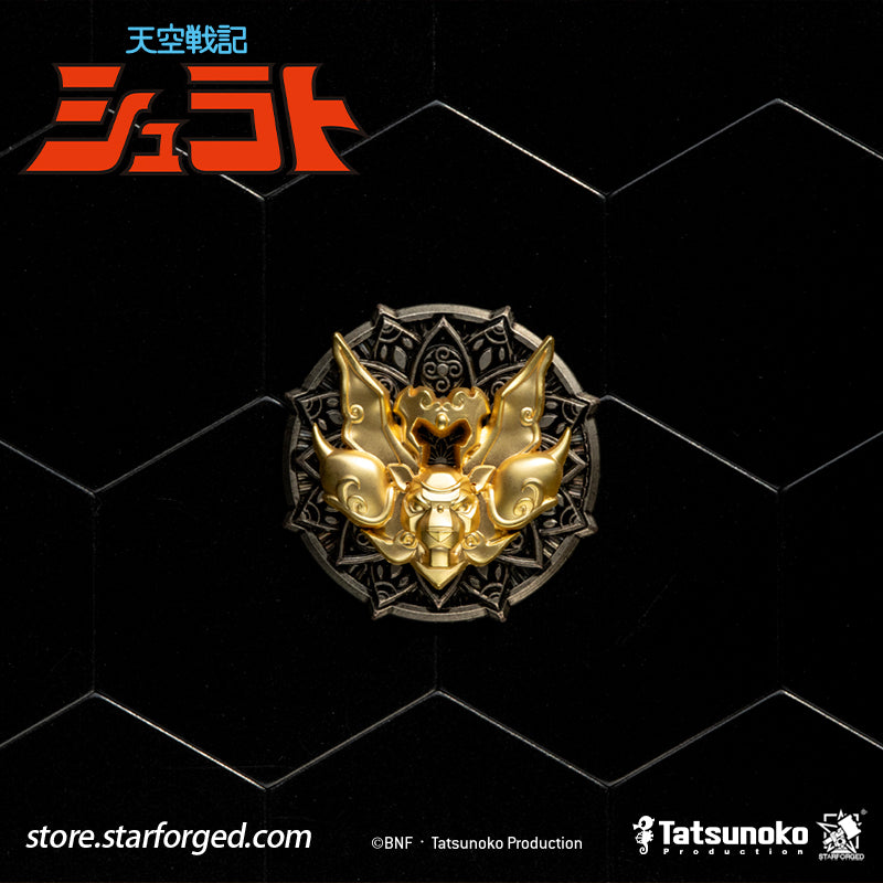 Starforged TenKuu Senki Shurato Shura King Sacred Armor Pin Badge Offical Licensed Anime Collectible Gift The iconic armor of Shura-Oh from Legend of Heavenly Sphere Shurato is distilled into a refined, understated metal brooch.  Precision-cast in carefully selected zinc alloy, it features sculpted layers, intricate details, and a finely finished texture. Free from excessive ornamentation, its minimalist armor-inspired lines express both fiery passion and unwavering conviction. 