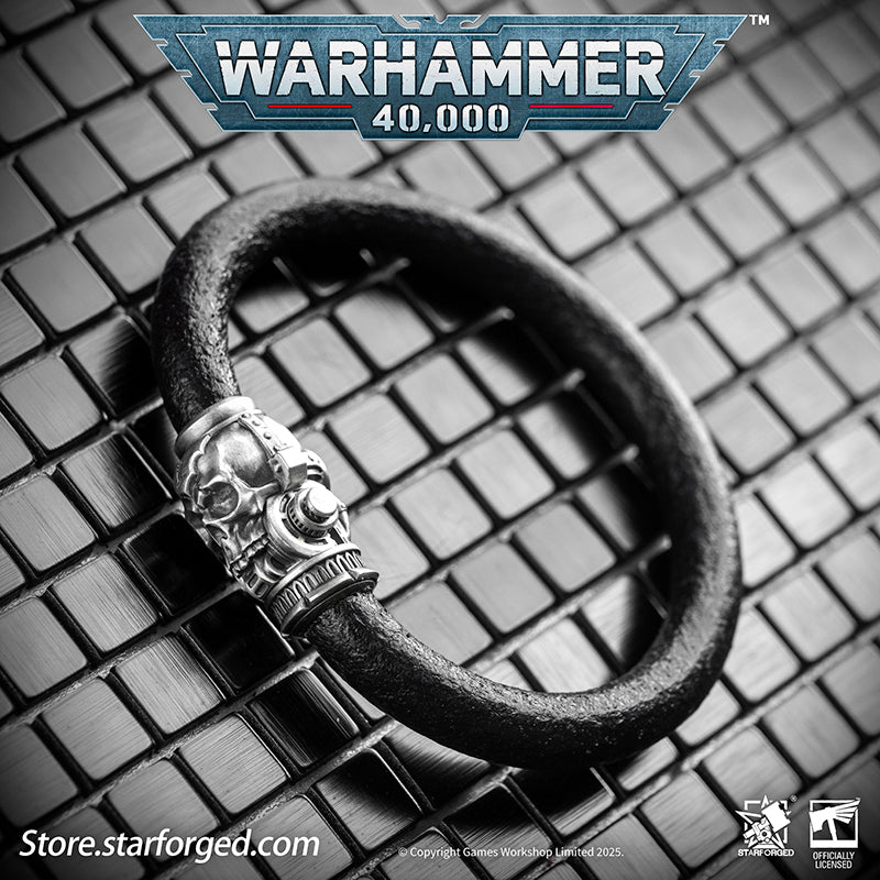 Starforged Warhammer 40K The Imperium Servo Skull Leather Braclet Men's Jewelry Accessories The skull is one of the most important symbols of the Imperium. It represents not only sacrifice but also the purity of mankind. The flesh of traitors, heretics, and xenos often deviates significantly from that of pure humans, with one of the most pronounced mutations being in their skulls. It is for this very reason that the skull is recognized as an emblem of human purity and the sacrifice made to defend it. Throug
