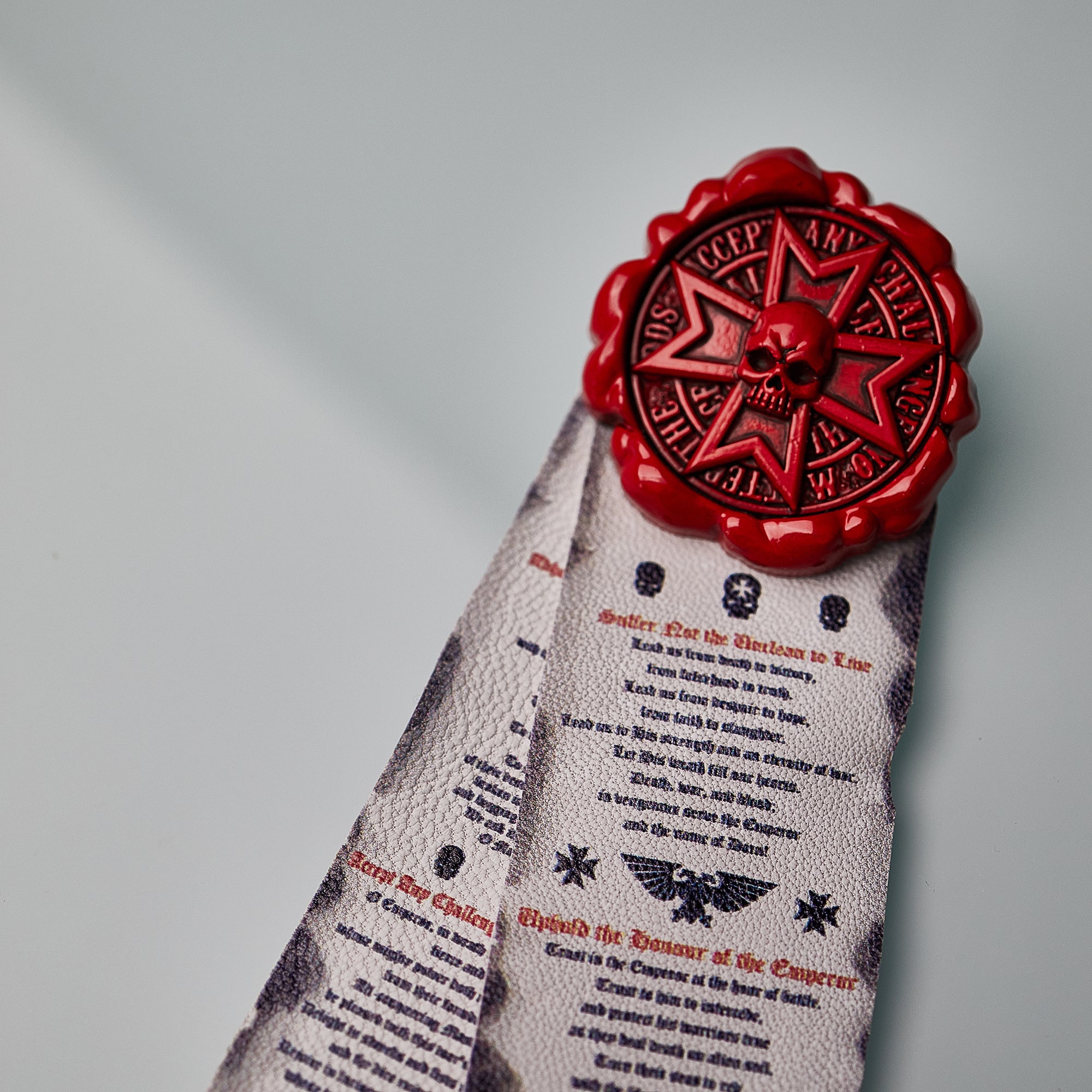 Sceaux De Pureté Warhammer Starforged Compatible Avec Warhammer 40k Purity Seal : Imperial Aquila Pin/Sticker 1 Pièce Starforged Warhammer 40k Seal