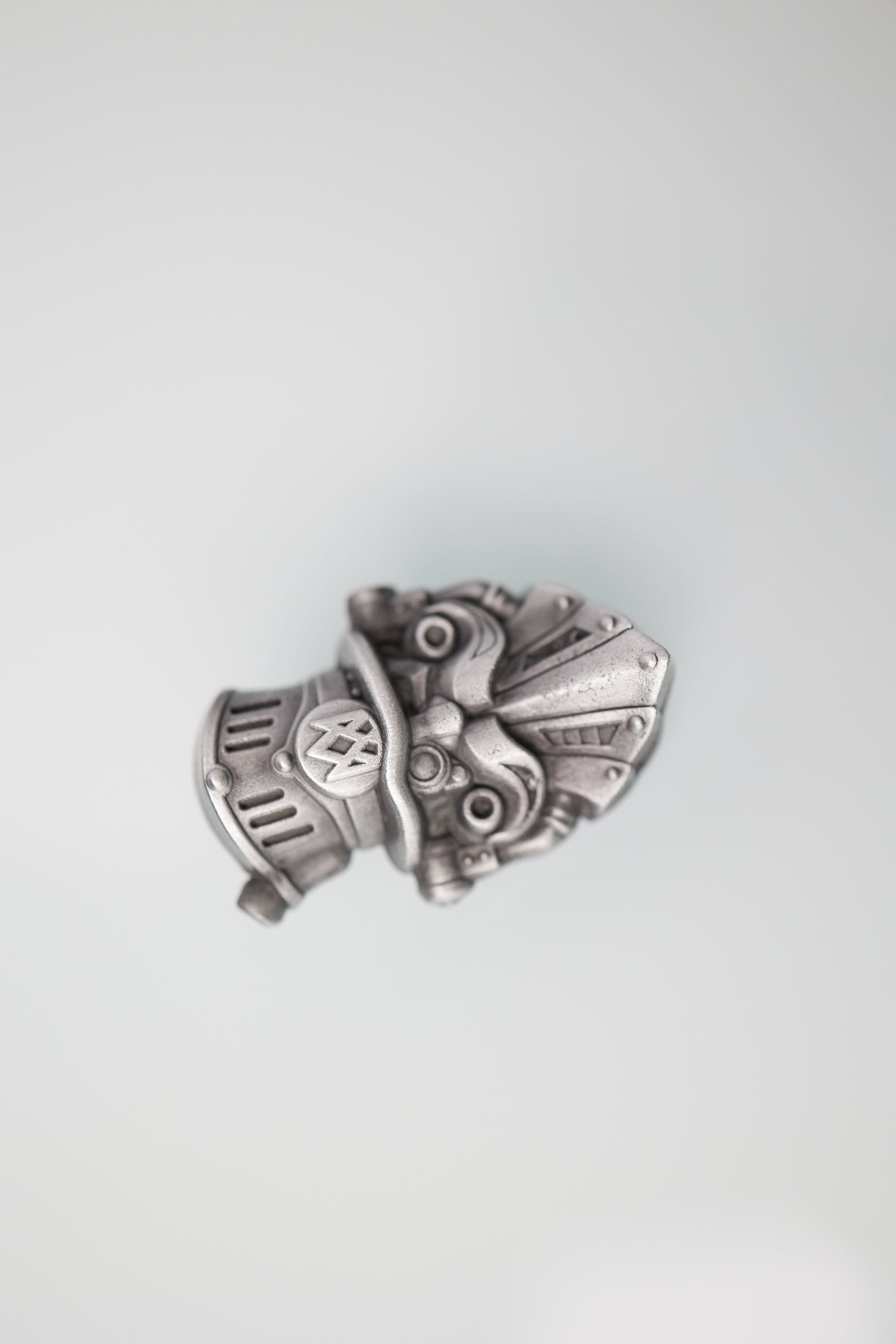 Warhammer Age of Sigma Brokk Grungsson Pin Badge AOS Lord-Magnate of Barak Nar Brooch Starforged 